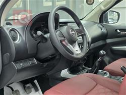 نيسان نافارا